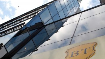 Banca Transilvania, amendată cu 100.000 de euro după dezvăluirea pe internet a datelor unui client