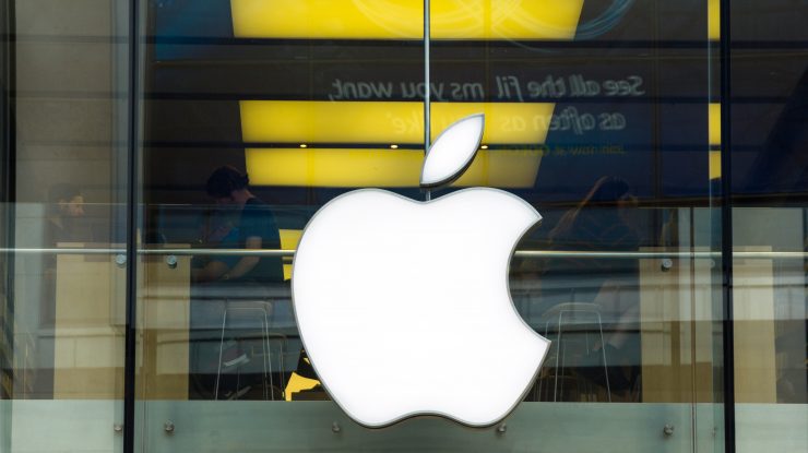 Apple, acuzată că monopolizează ilegal distribuția în AppStore. Cine dă în judecată compania