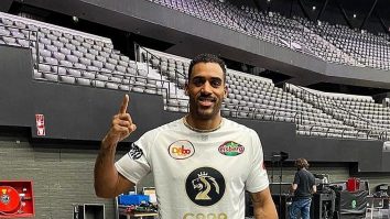 Românul Benny Adegbuyi a câștigat meciul anului în kickboxing: L-a făcut KO pe Badr Hari