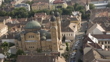 Mitropolitul Ardealului a cerut iertare credincioșilor că trebuie să îndure frigul în loc să stea în catedrală