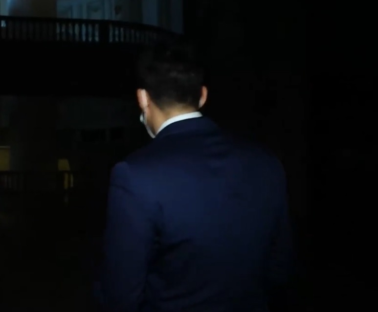 Casa Poporului, impunătoare și pentru noii parlamentari: „Aţi încurcat vreodată uşile? Da, e puţin un labirint”