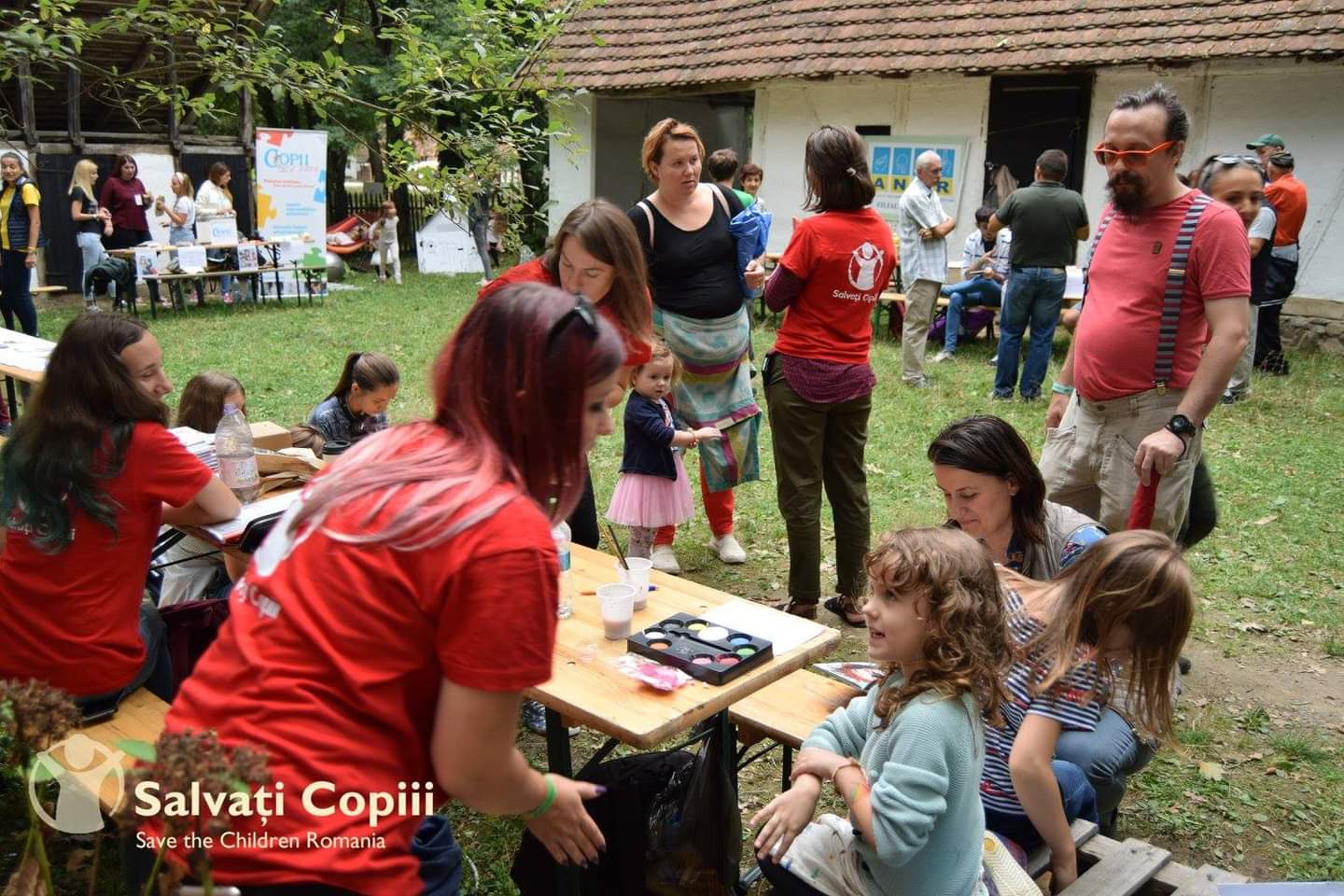 Ciprian, un antreprenor în IT, îți arată cum poți să înfiezi un copil de la distanță și să îi crești visul