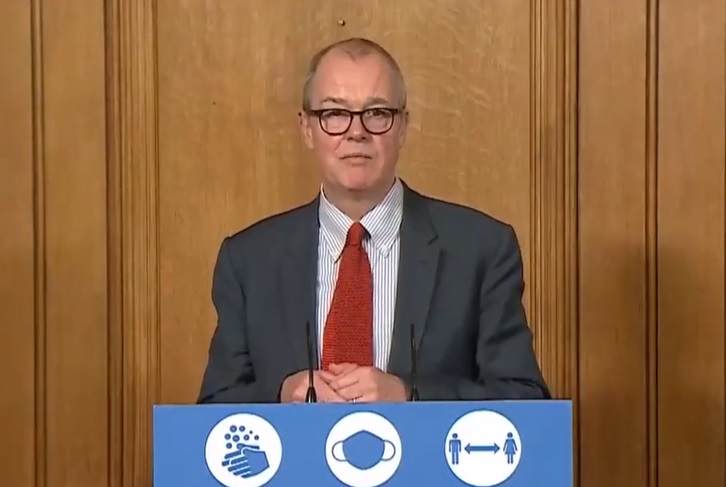 Consilier științific britanic: „Această nouă variantă a virusului devine dominantă și le bate pe celelalte”