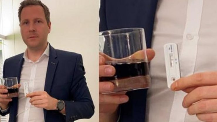 Coca-Cola, testată pozitiv la Covid-19. Experimentul unui deputat care contestă utilitatea testelor rapide