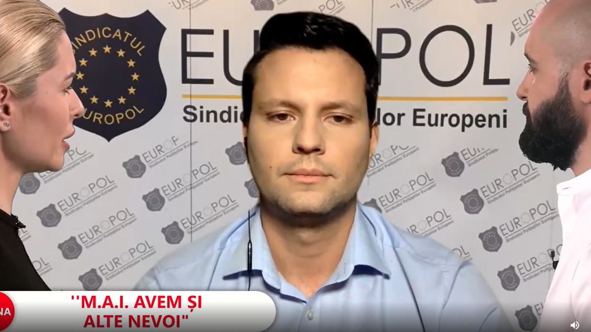 Postarea de pe Facebook a lui Marcel Vela, criticată de Europol: „Problema lui Vela este culoarea mașinilor Poliției Animalelor”