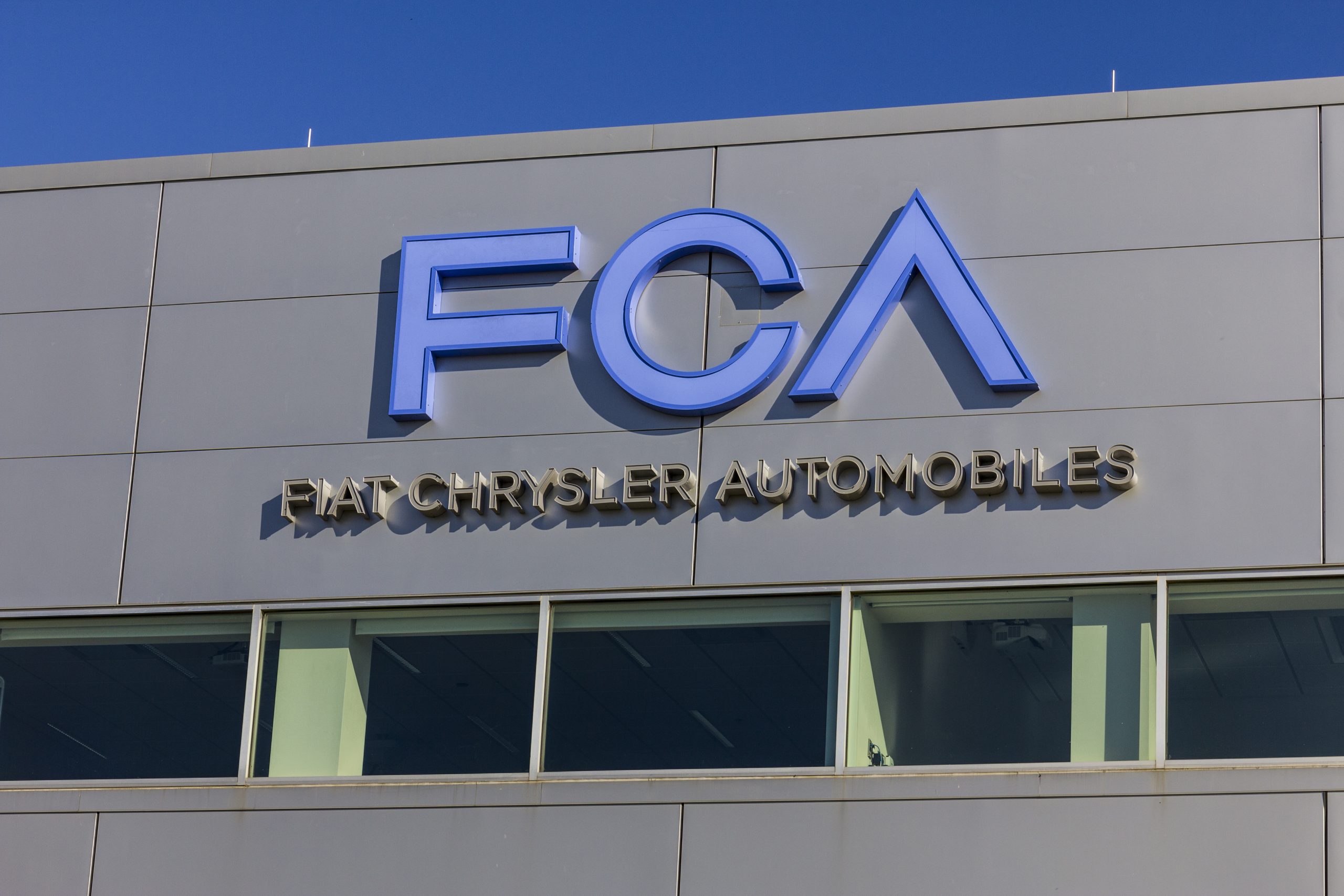 Fiat Chrysler și PSA primesc aprobarea UE pentru o fuziune de 38 de miliarde de dolari