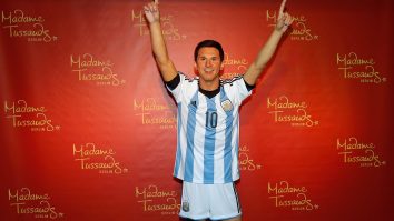 Messi, nouă statuie de ceară la Barcelona. Fanii spun că „opera” nu seamănă cu originalul