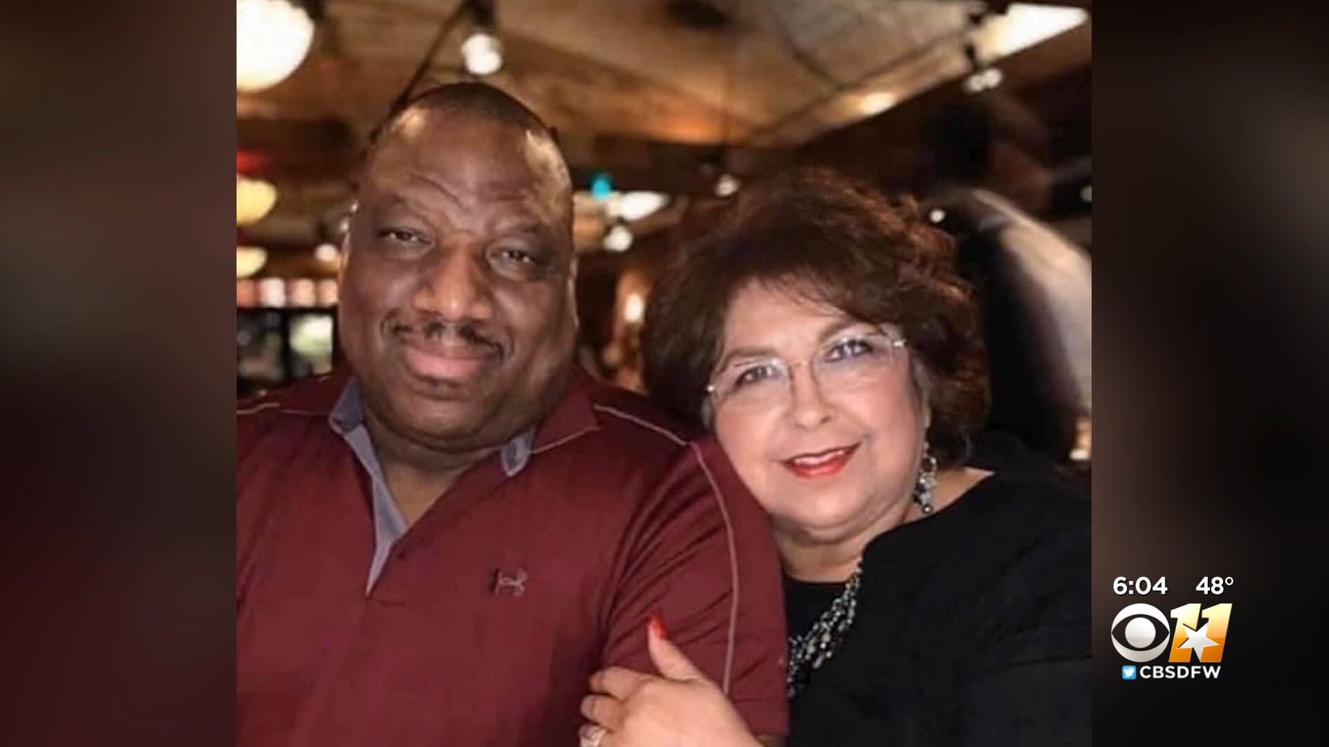 Un cuplu căsătorit din SUA, ambii profesori, au murit de Covid-19 ținându-și copiii de mână