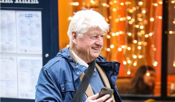 Tatăl premierului britanic Boris Johnson solicită cetățenia franceză: „Voi fi întotdeauna european”