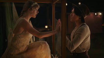 Taylor Swift a lansat un nou album - „Evermore”