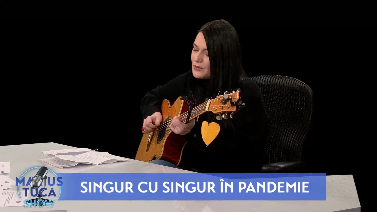 Alina Manole, despre lansarea primului ei vinil: „Fluxul de producție este la mine. Răspund fiecăruia pe mail. Îmi era dor de oameni”