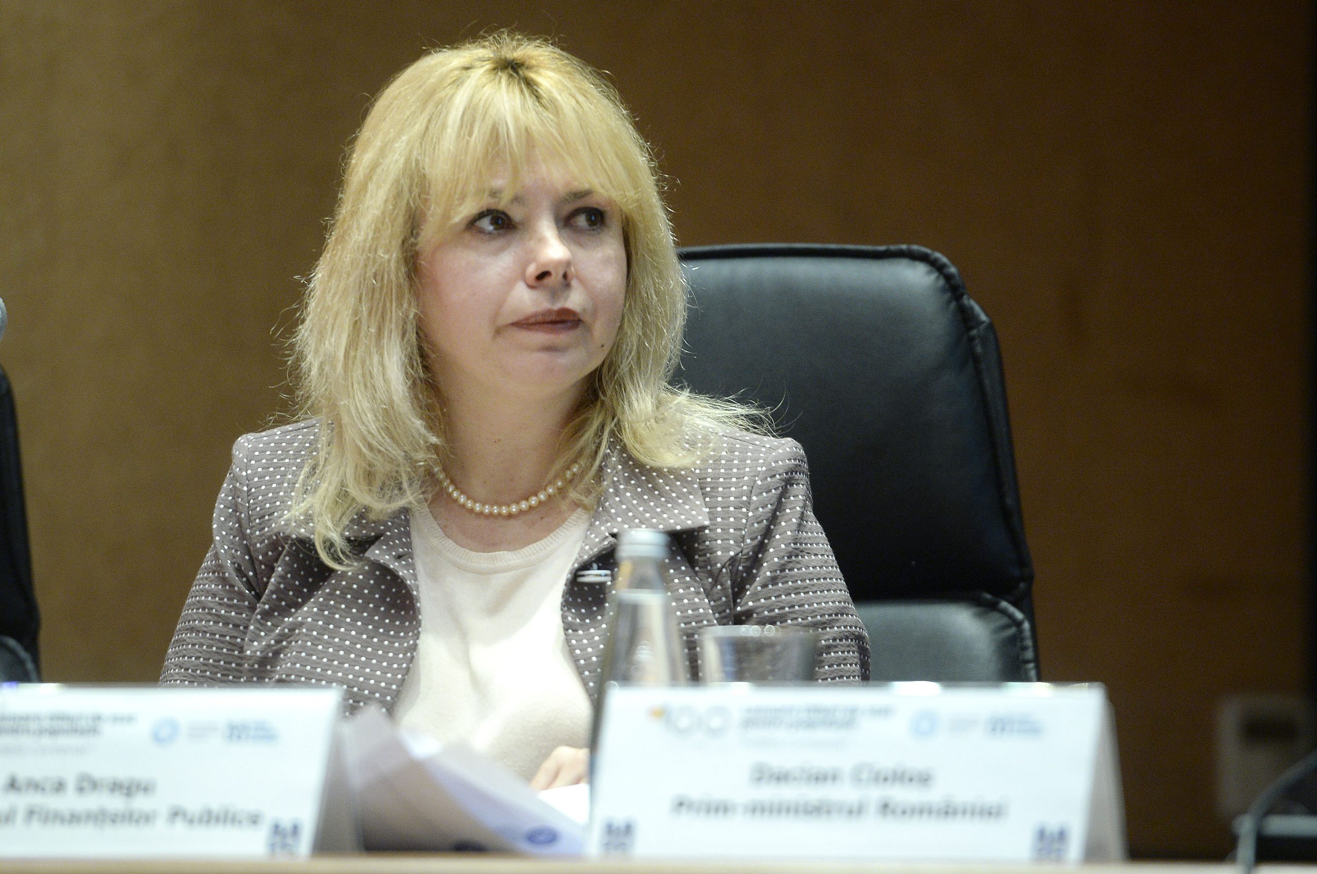 USR a atacat la Curtea Constituțională hotărârea de revocare a Ancăi Dragu din funcţia de preşedinte al Senatului