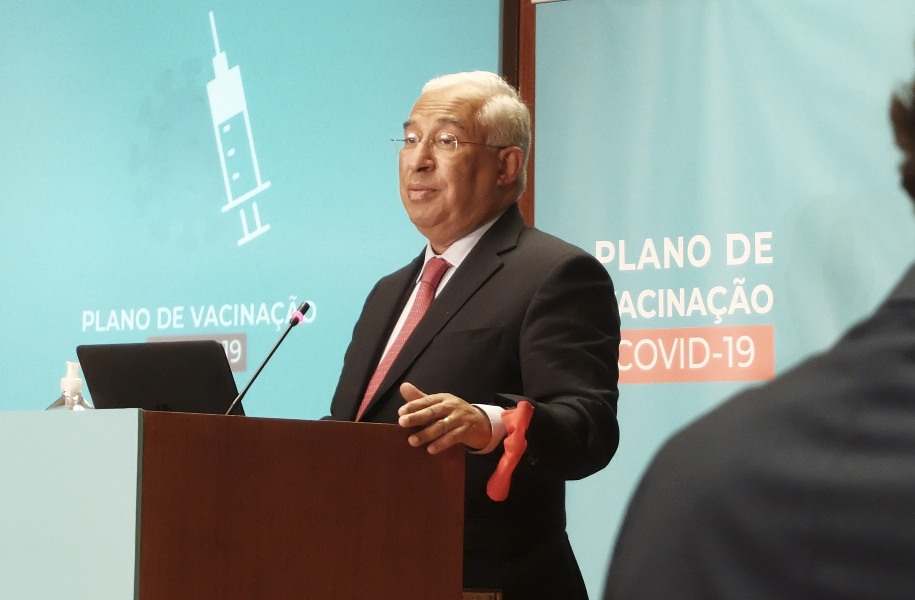 Ţara din Europa care adoptă o campanie de vaccinare diferită. Cine vor fi primele persoane vaccinate