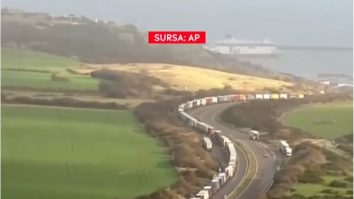 Coloană de camioane, de zeci de km la intrarea în Marea Britanie. Granițele dintre Slovenia și Croația sunt și ele blocate