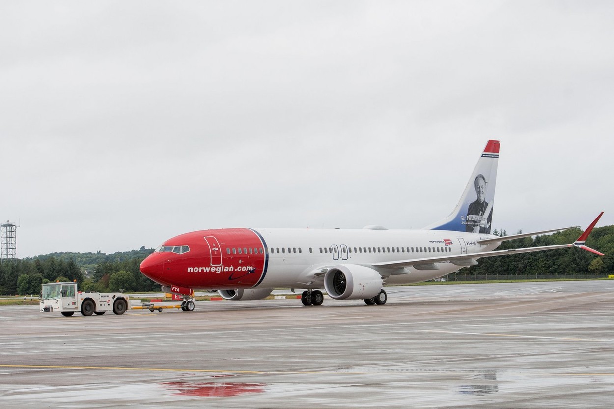 Defecțiuni la un motor. Un avion Boeing 737-8 Max a aterizat de urgență