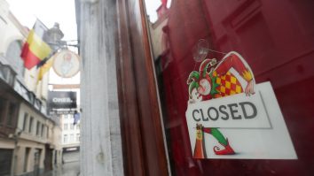 Orgia bate pandemia. 25 de persoane, printre care diplomați și un eurodeputat, prinse în timp ce „petreceau”