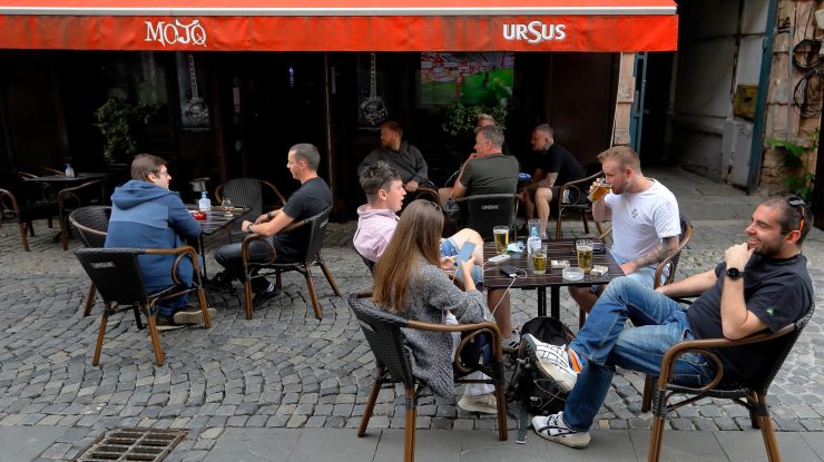 Românii, campioni la băut bere. Suntem în primele locuri la nivel european