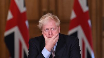 Noua tulpină de coronavirus: Pericol real sau strategia politică a lui Boris Johnson? Explicațiile virusologilor francezi
