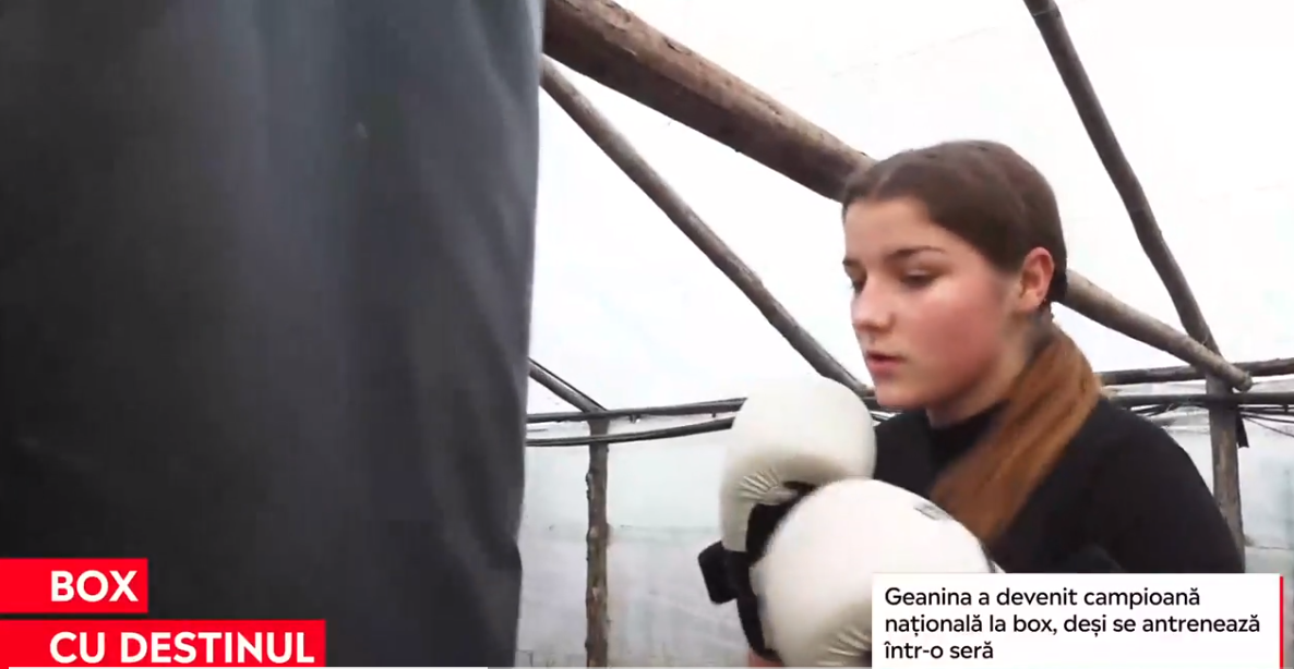Geanina Bănică este campioană națională la box, dar se antrenează într-o seră cu legume