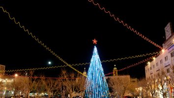 Doar 50 de oameni la aprinderea bradului de Crăciun în Betleem. Din martie, nici un turist nu a mai ajuns în Israel