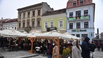 Unele restaurante din Brașov oferă 10% reducere celor vaccinați Acțiunea lansată este unică în Europa