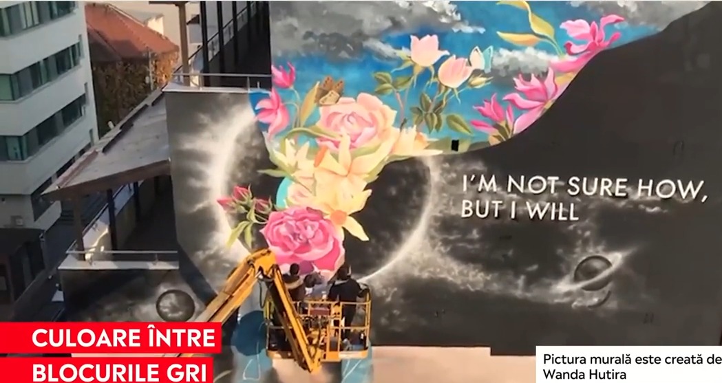 O nouă pictură murală a apărut pe străzile gri ale Capitalei. Ce mesaje transmite