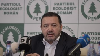Deputatul „Mitralieră”, cercetat penal de DNA.  Cătălin Rădulescu a obținut în fals titlul de „Luptător pentru Victoria Revoluției”