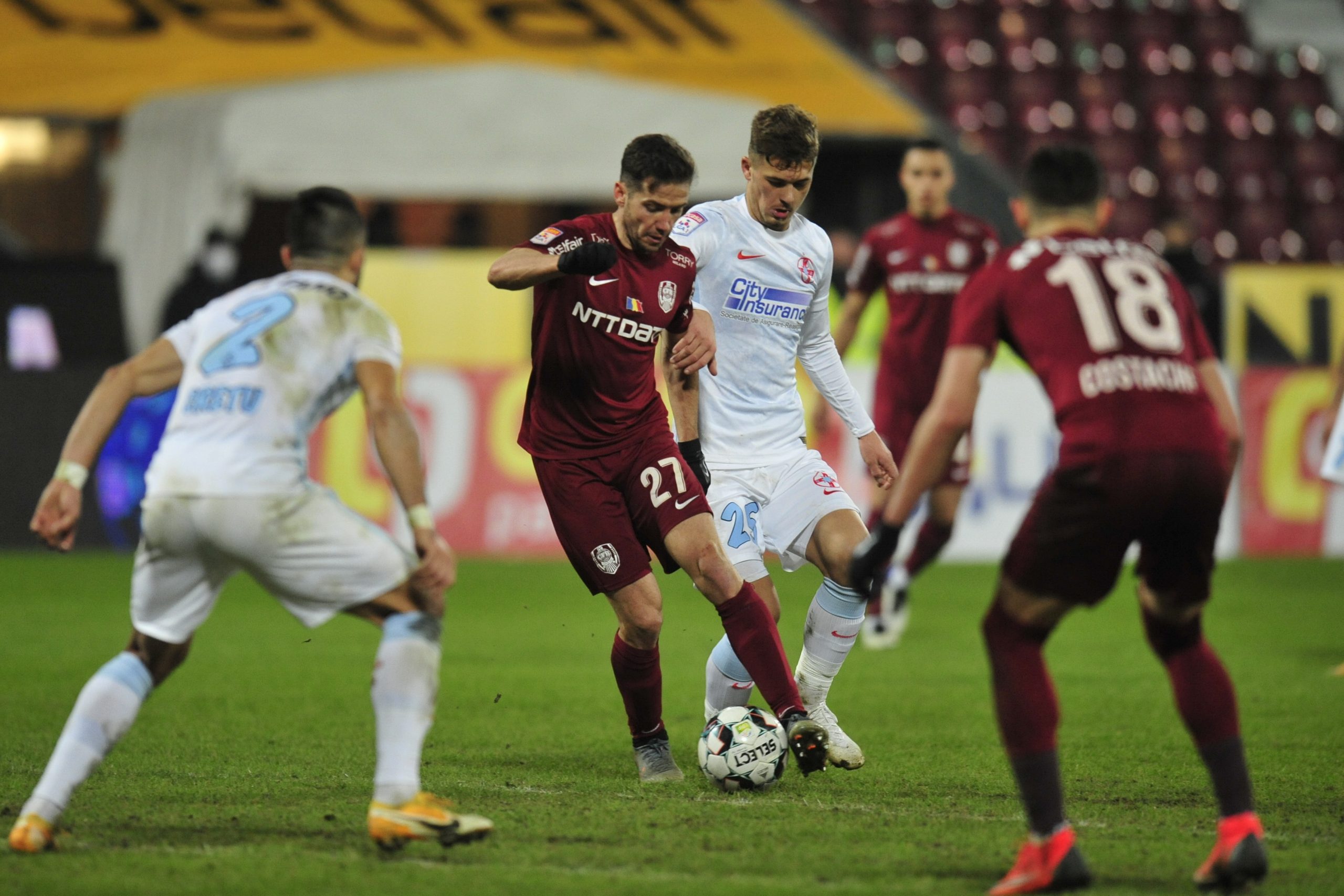 Victorie cu scandal. CFR Cluj a câștigat cu 2-0 derby-ul cu FCSB