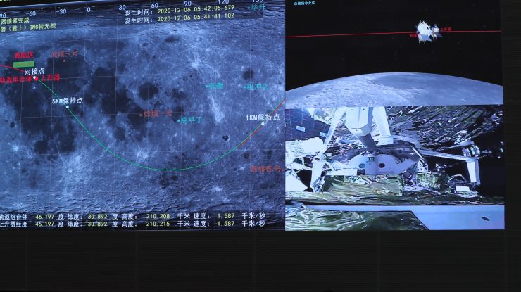 Roci și probe de sol de pe Lună vor ajunge pe Pământ în cursul acestei nopți. Vor fi aduse de sonda Chang’e 5