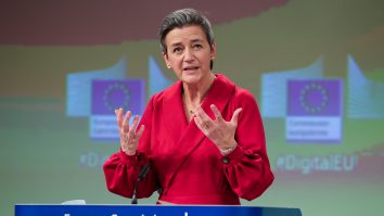 Uniunea Europeană amenință companiile mari de tehnologie cu amenzi mari