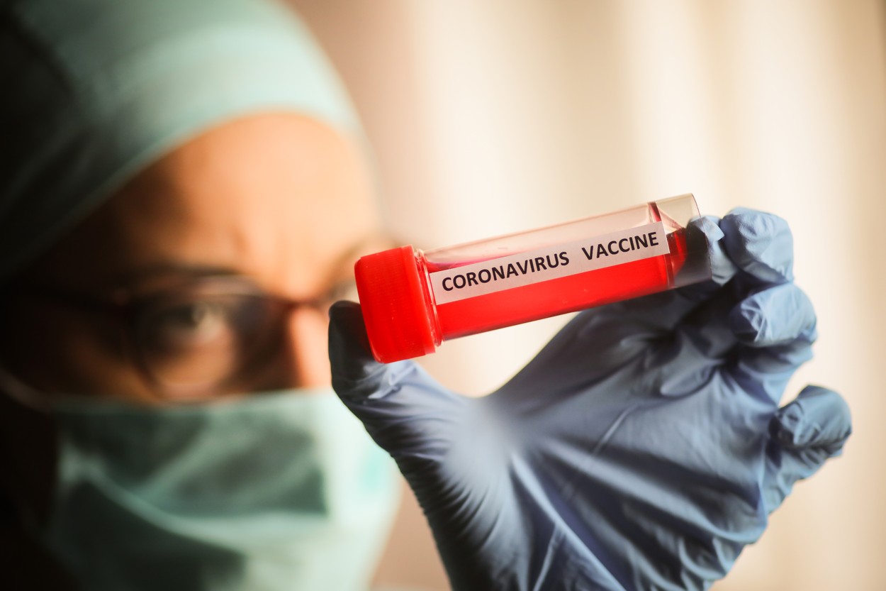 Al treilea cadru medical vaccinat cu Pfizer a dezvoltat reacții adverse asemănătoare șocului anafilactic