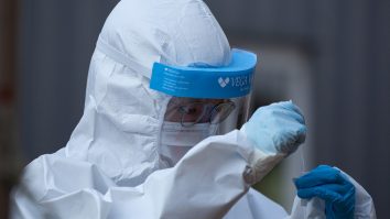 Explicații despre noua tulpină de coronavirus. Adrian Marinescu: „Virusul suferă mutații în orice moment. Această tulpină nu este mai agresivă”