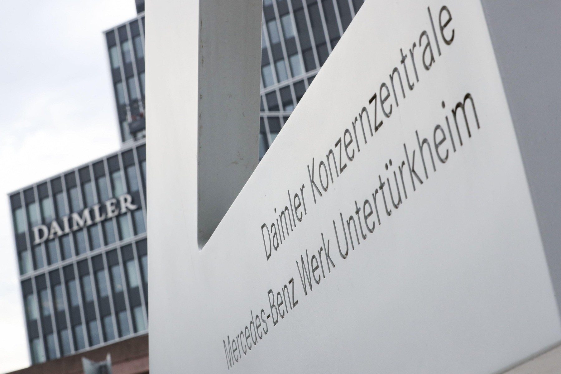 Compania care acordă 1.000 de euro „bonus de corona” angajaților: „Vrem să mulțumim tuturor colegilor”