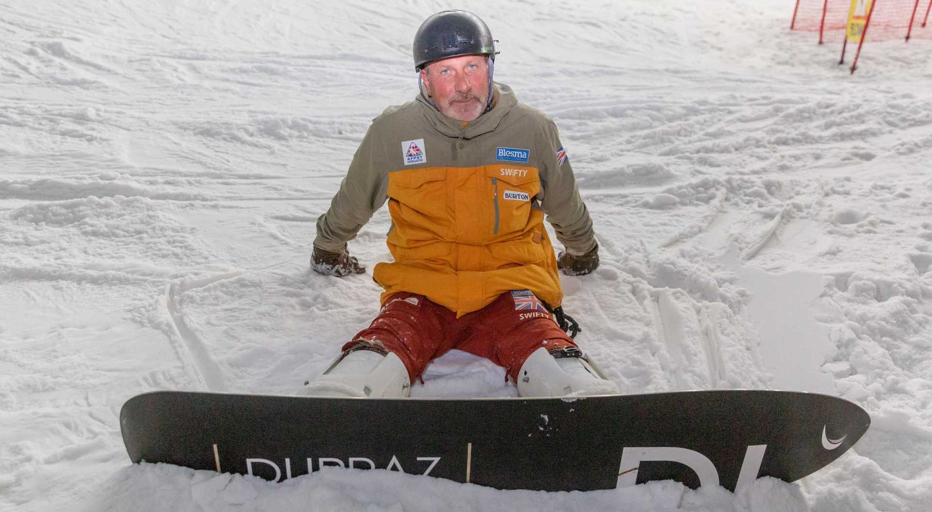 Un snowboarder fără picioare cucerește pârtiile. A salvat de la moarte un alpinist