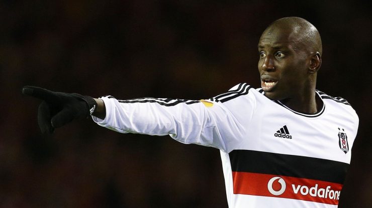 Demba Ba, considerat rasist după o postare pe Twitter: „Bine ați venit în Occident, unde albul se crede atât de superior încât rasismul și nebunia devin banale”