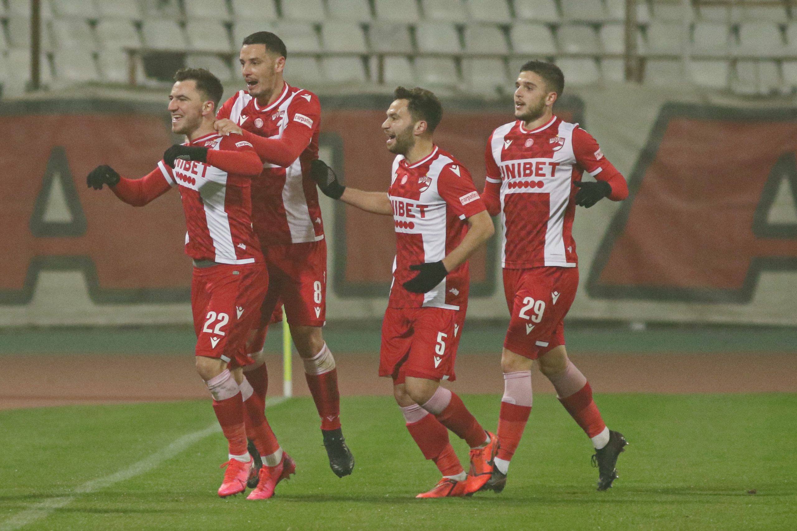 Dinamo, în pericol. Cei mai importanţi jucători pot pleca în ianuarie