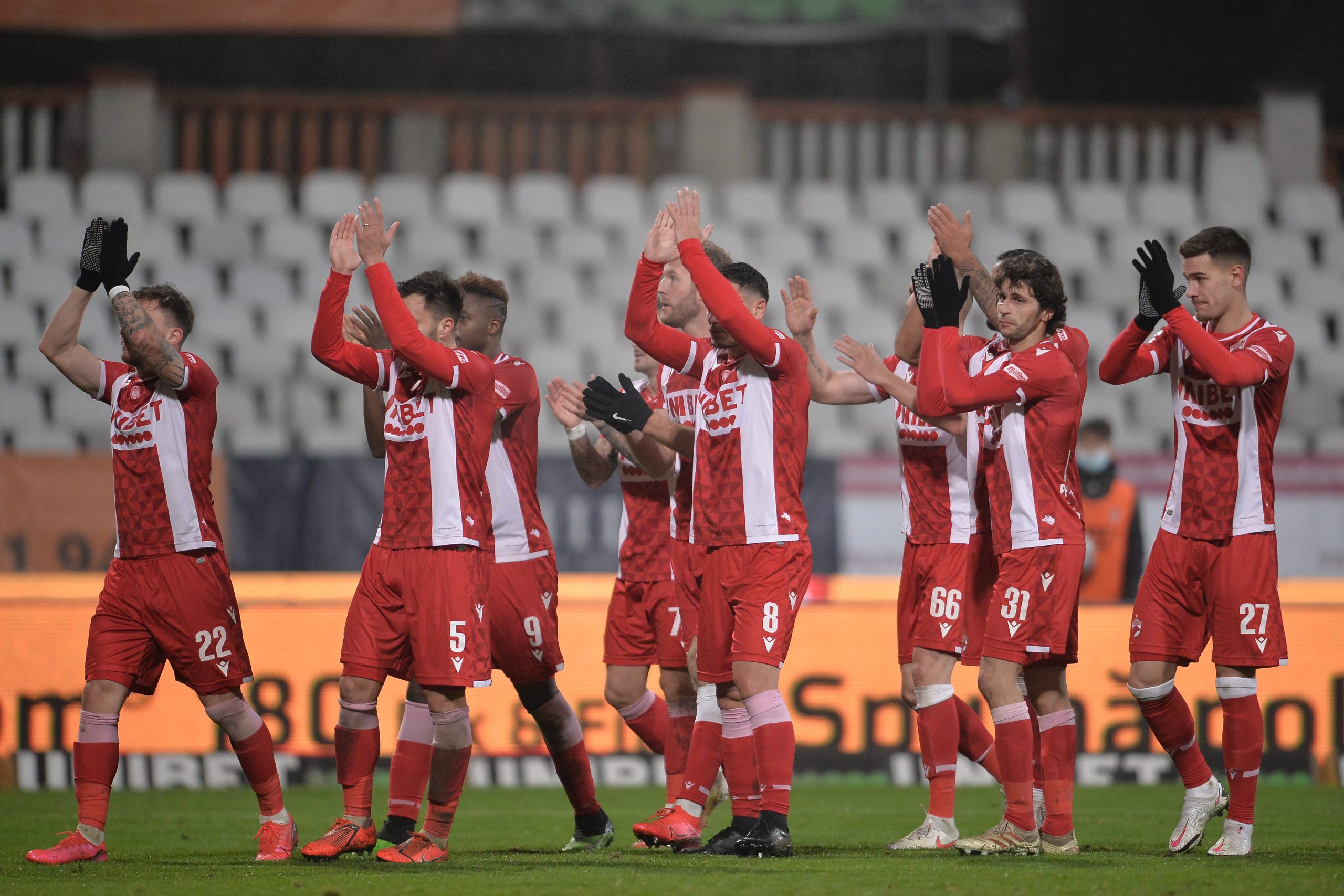 Problemele continuă la Dinamo. Cele 1,5 milioane de euro, promise de Cortacero, tot nu au ajuns la club