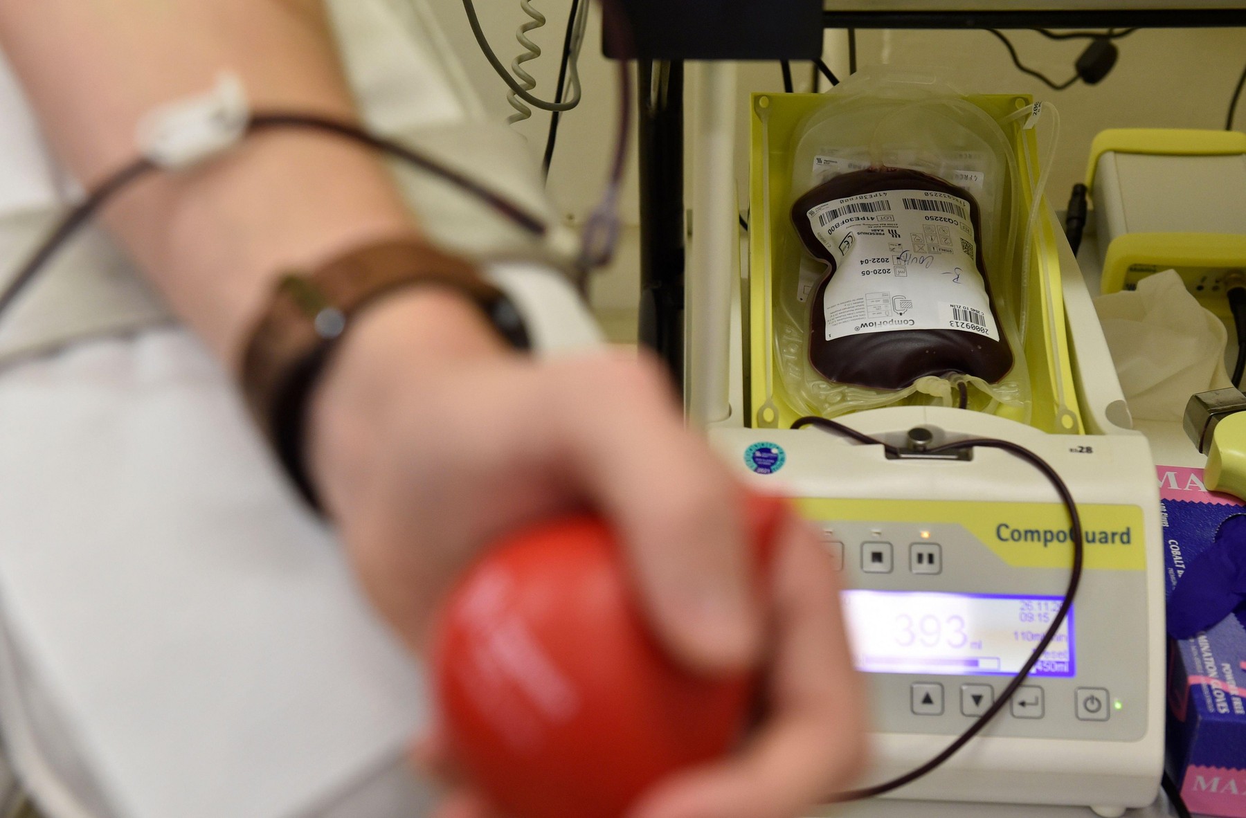 Numărul donatorilor de sânge a scăzut în pandemie. Record negativ înregistrat la Centrul de Transfuzii din Craiova