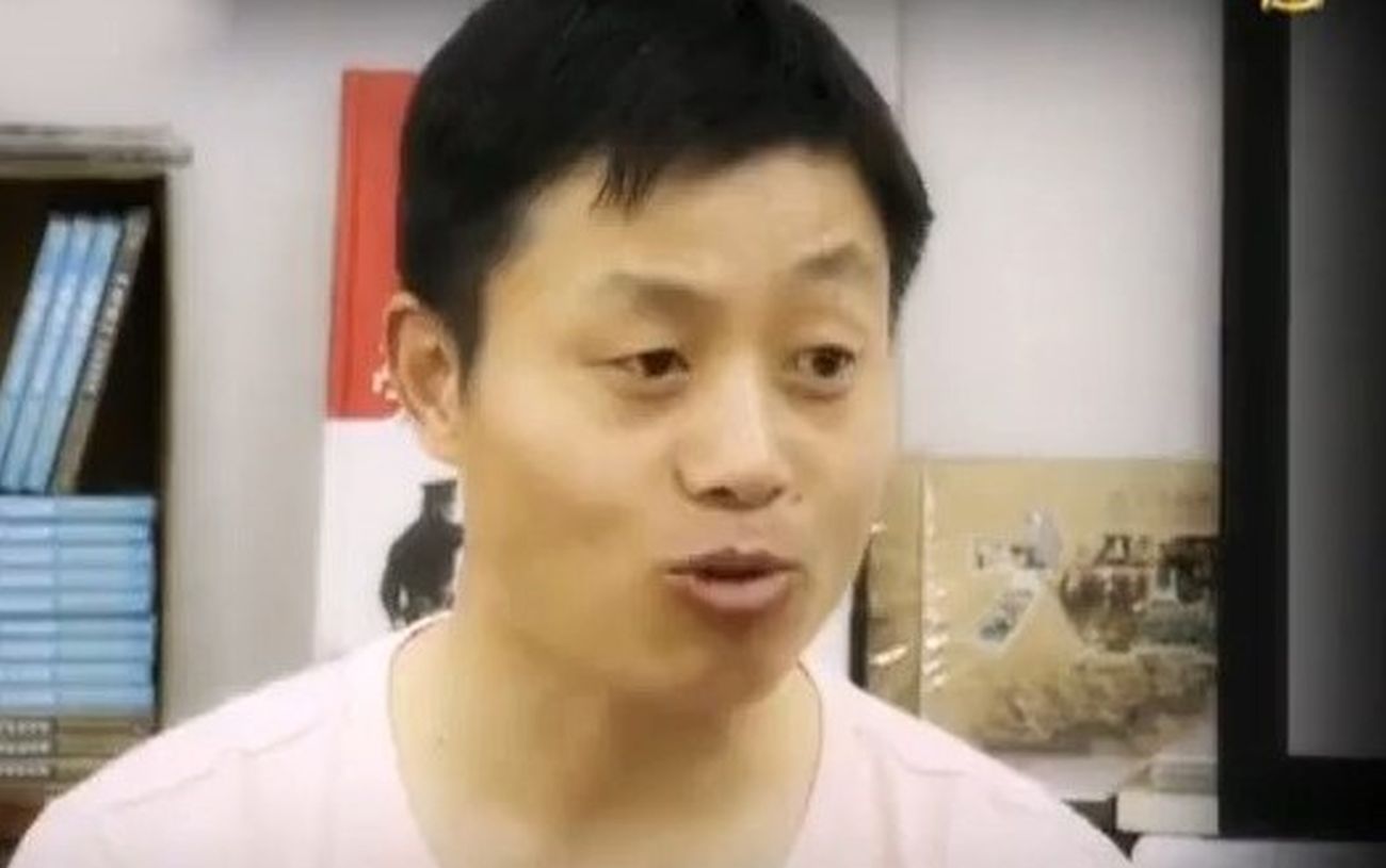 Un jurnalist chinez care a documentat istoria comunistă, reținut la Beijing. Poliția: „A fost agresiv și a creat probleme”