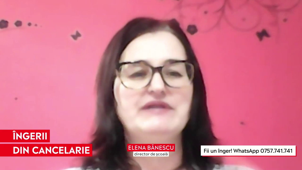 Povestea Elenei Bănescu, directorul de școală, care face meditații gratuite cu elevii sărmani: ”Menirea de a fi dascăl este cea mai frumoasă menire”