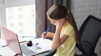 Elev școală online