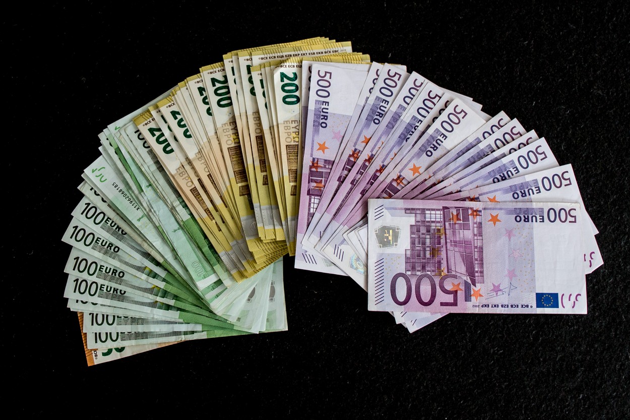 România s-a împrumutat cu peste 11 miliarde de euro în 2020