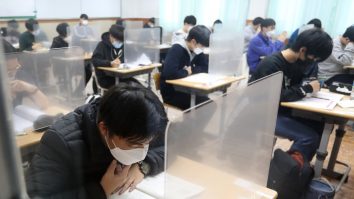 Peste 500.000 de tineri din Coreea de Sud dau examenul vieții, în plină pandemie. Măsurile luate de Guvern ca să nu apară niciun deranj