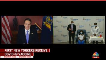 O asistentă la terapie intensivă, primul cetățean american care s-a vaccinat cu serul Pfizer