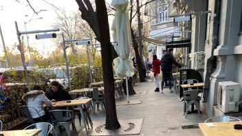 Patronul unui restaurant din Capitală a intrat în grevă fiscală, după ce Primăria i-a cerut mai mulți bani de chirie pe spațiu