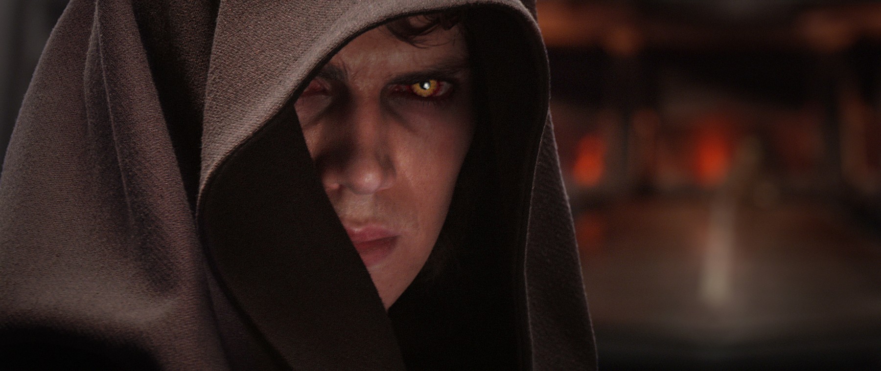 Hayden Christensen va purta din nou masca lui Darth Vader. Disney a anunțat că va lansa 10 serii noi Star Wars