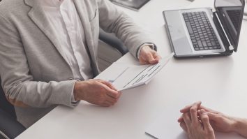 Ce să nu spui niciodată la interviul de angajare. Ponturi de la specialiști