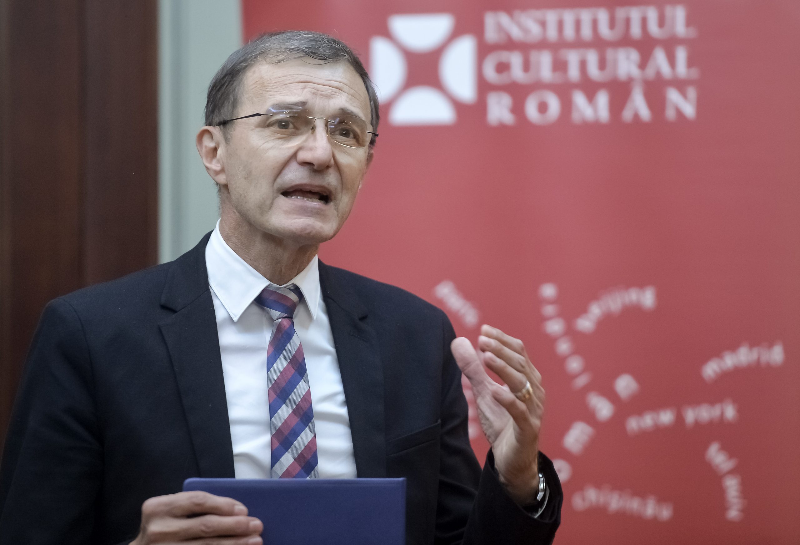 Ioan Aurel Pop PreÈ™edintele Academiei Romane Despre Integrarea Romaniei In Ue Am CaÈ™tigat Normalitate Am CaÈ™tigat Contactul Cu Lumea