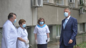 Iohannis: Reîntoarcerea la normalitate este tot mai aproape