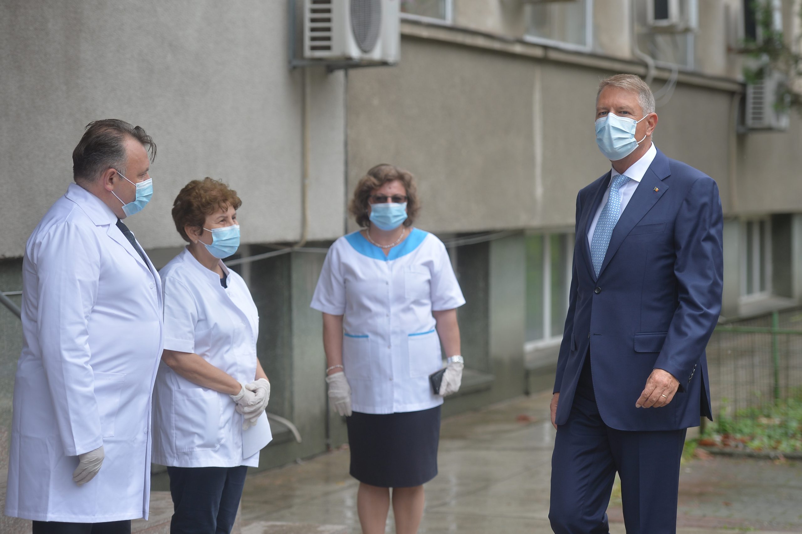 Iohannis: Reîntoarcerea la normalitate este tot mai aproape